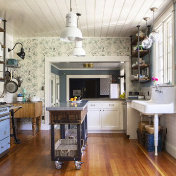 Kerri's 1909 Cottage-Style Bungalow