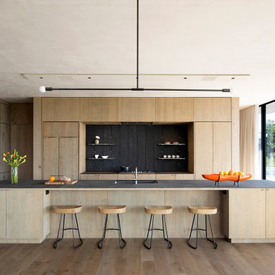 Inspiration for a modern kitchen remodel in New York