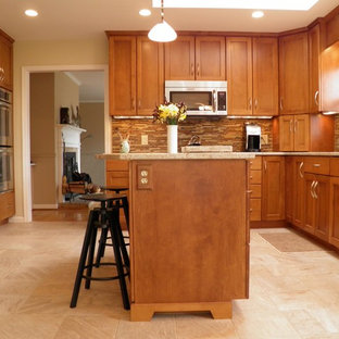Contemporary kitchen ideas - Example of a trendy kitchen design in DC Metro
