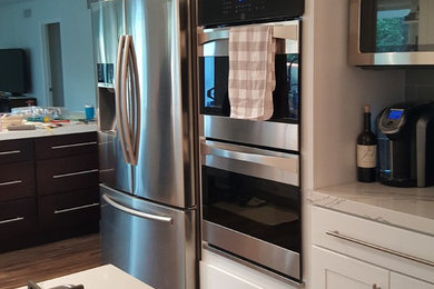 Photo of a traditional kitchen in Orange County.