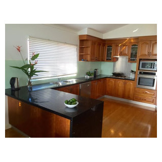 Kitchen Acrylic Splashbacks - Modern - Kitchen - Cairns - by Innovative ...