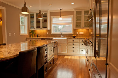 Photo of a traditional kitchen in Portland.