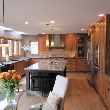 Kitchen and Bar Remodel Meets Style and Storage Needs