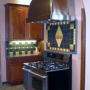 Kitchen and Breakfast Nook near Hancock Park in Los Angeles