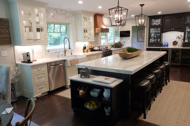 Inspiration for a transitional kitchen remodel in Cedar Rapids