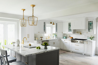 Inspiration for a cottage kitchen remodel in Toronto
