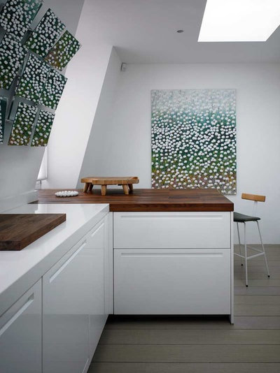 Modern Kitchen by David Churchill - Architectural  Photographer