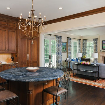 Kitchen & Family Room