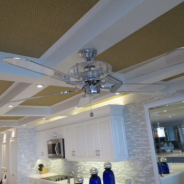 Wallpaper In Kitchen Soffit - Photos & Ideas | Houzz