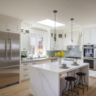 75 Beautiful Small Kitchen Pictures Ideas November 2020 Houzz