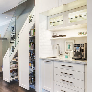 Kitchen bar and storage
