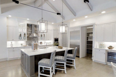 Example of a kitchen design in Atlanta