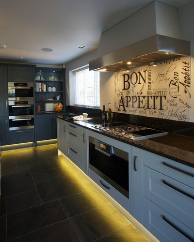 Contemporary Kitchen by Gregory Davies Photography