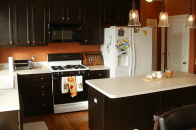 Example of a kitchen design in Philadelphia
