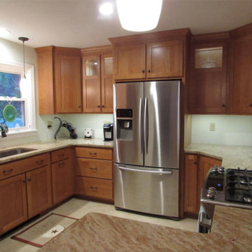 Kitchen Cabinets & Cabinetry