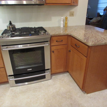 Kitchen Cabinets & Cabinetry