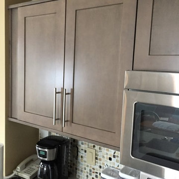 Kitchen Cabinets Refaced with Pendleton SP275 in Maple, Rockport Gray Wash