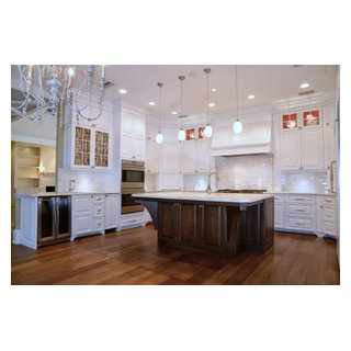 Kitchen Cabinets - Traditional - Kitchen - by Sarasota Cabinetry Inc ...