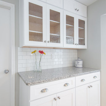 Kitchen | Contemporary Shaker Cabinets | Enlarged Countertops