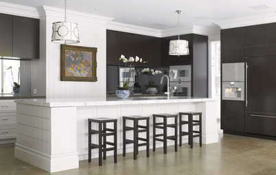 Room of the Week: A Luxurious Kitchen for Entertaining in Style