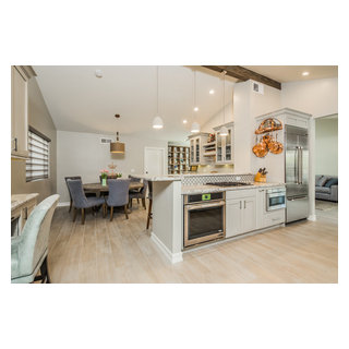 Kitchen Del Mar Modern Beach Home Full Design And Renovation Spaces Renewed Img~b2b1495108f68ea2 9069 1 1c797b4 W320 H320 B1 P10 