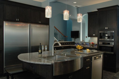 Example of a minimalist kitchen design in Dallas