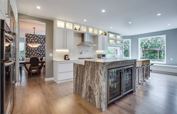 Contemporary Kitchen by EA Home Design