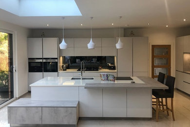 Photo of a contemporary kitchen in London.