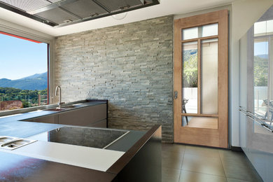 Inspiration for a contemporary kitchen in Boise.