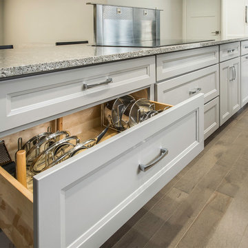 Kitchen drawer organization