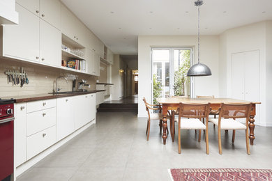 Kitchen extension with internal garden | Southfields, London
