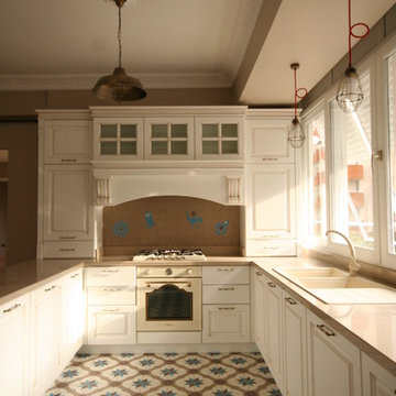 Kitchen Floors with Karoistanbul Cement Tiles