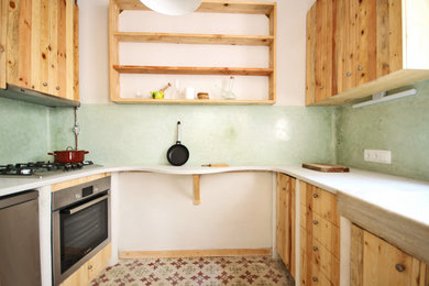 Inspiration for a rustic kitchen remodel in Barcelona