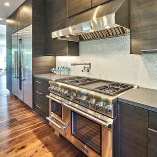 Kitchen Gas Range and Hood