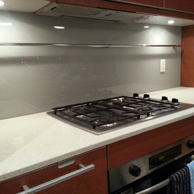 Example of a mid-sized minimalist kitchen design in New York