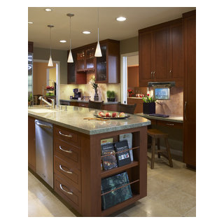 https://st.hzcdn.com/fimgs/pictures/kitchens/kitchen-harrell-remodeling-inc-design-build-img~07e10fcc0a539642_6384-1-0c912bc-w320-h320-b1-p10.jpg