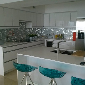 Kitchen in Miami Beach - South Beach