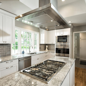 Kitchen in Super White Granite