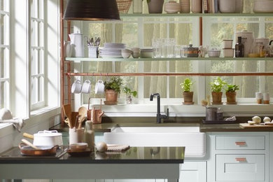 Example of a kitchen design in Toronto