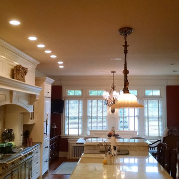 Kitchen island, cooking space and seating area - Westfield, NJ