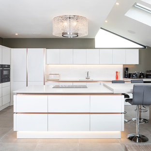 Photo of a contemporary kitchen in Glasgow.