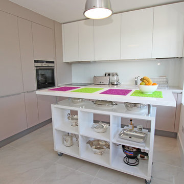 Kitchen Island with movable trolley