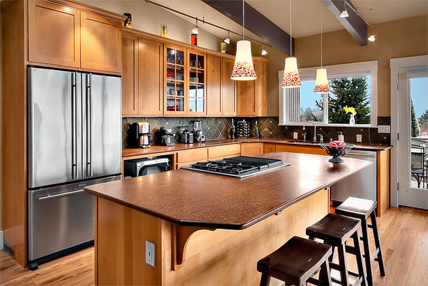 Contemporary Kitchen by Logan's Hammer Building & Renovation