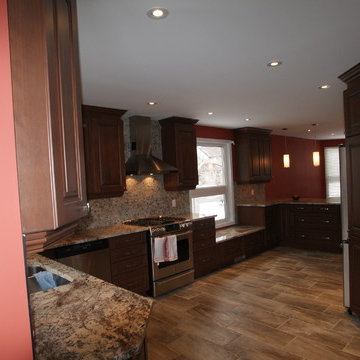 Kitchen/Main Floor