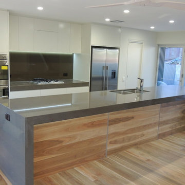 Kitchen Mt Ommaney