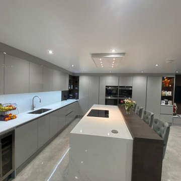 Kitchen Project 5 - Expansive Fully Kitted Kitchen In Birmingham