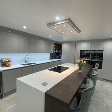 Kitchen Project 5 - Expansive Fully Kitted Kitchen In Birmingham