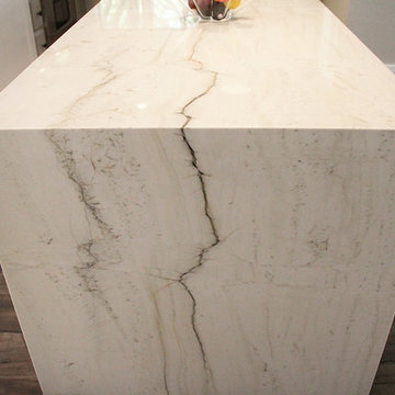 Kitchen Quartzite/Engineered Quartz (Mont Blanc & Concrete)