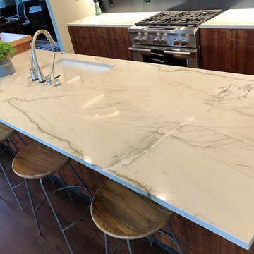 Kitchen- Quartzite (Mont Blanc)
