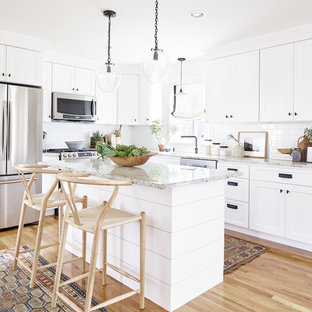 75 Small Farmhouse Kitchen Design Ideas You Can Actually Use 2021 Houzz